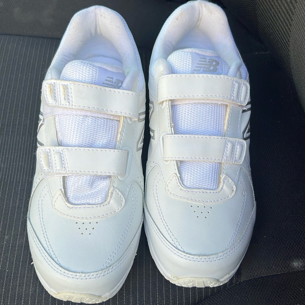New balance shoes